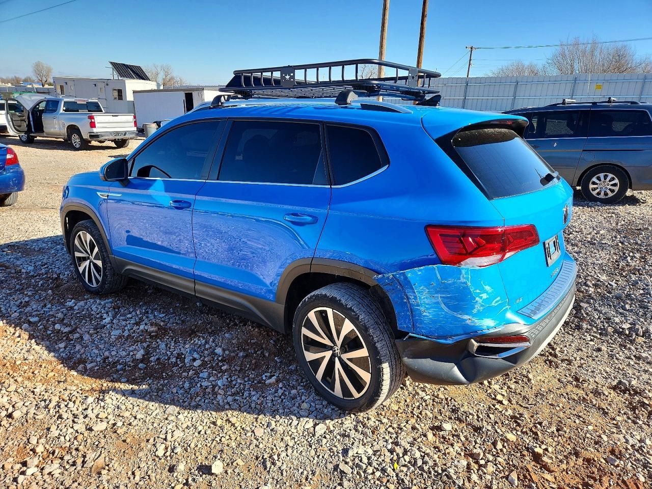 2022 Volkswagen Taos Se - Image 2