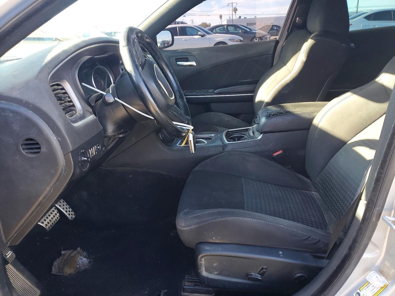 2019 Dodge Charger R/T - Image 7