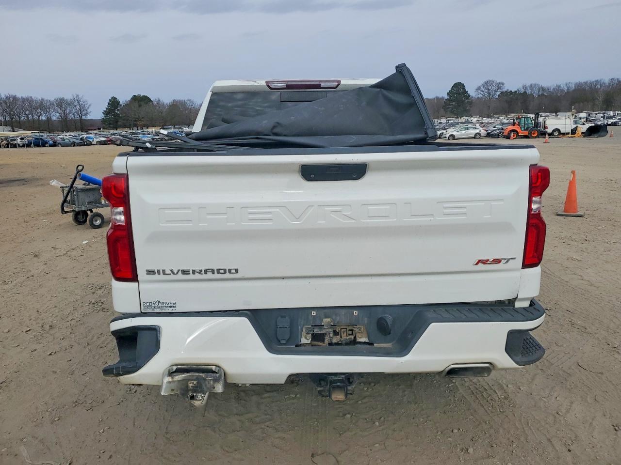 2020 Chevrolet Silverado K1500 Rst - Фото 6