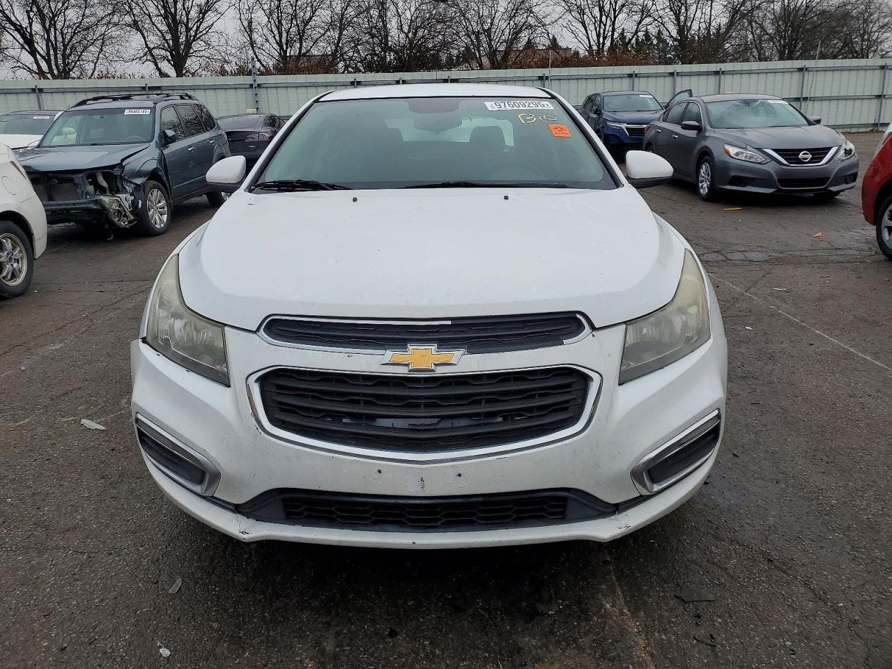 2016 Chev Cruze Limited - Image 5