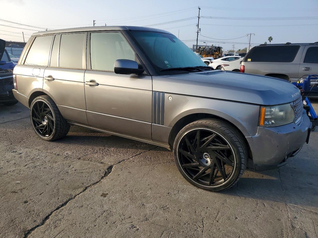 2010 Land Rover Range Rover Hse - Image 4