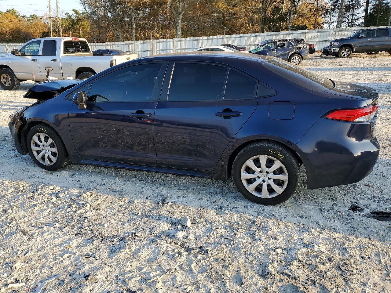 2021 Toyota Corolla Le - Image 2
