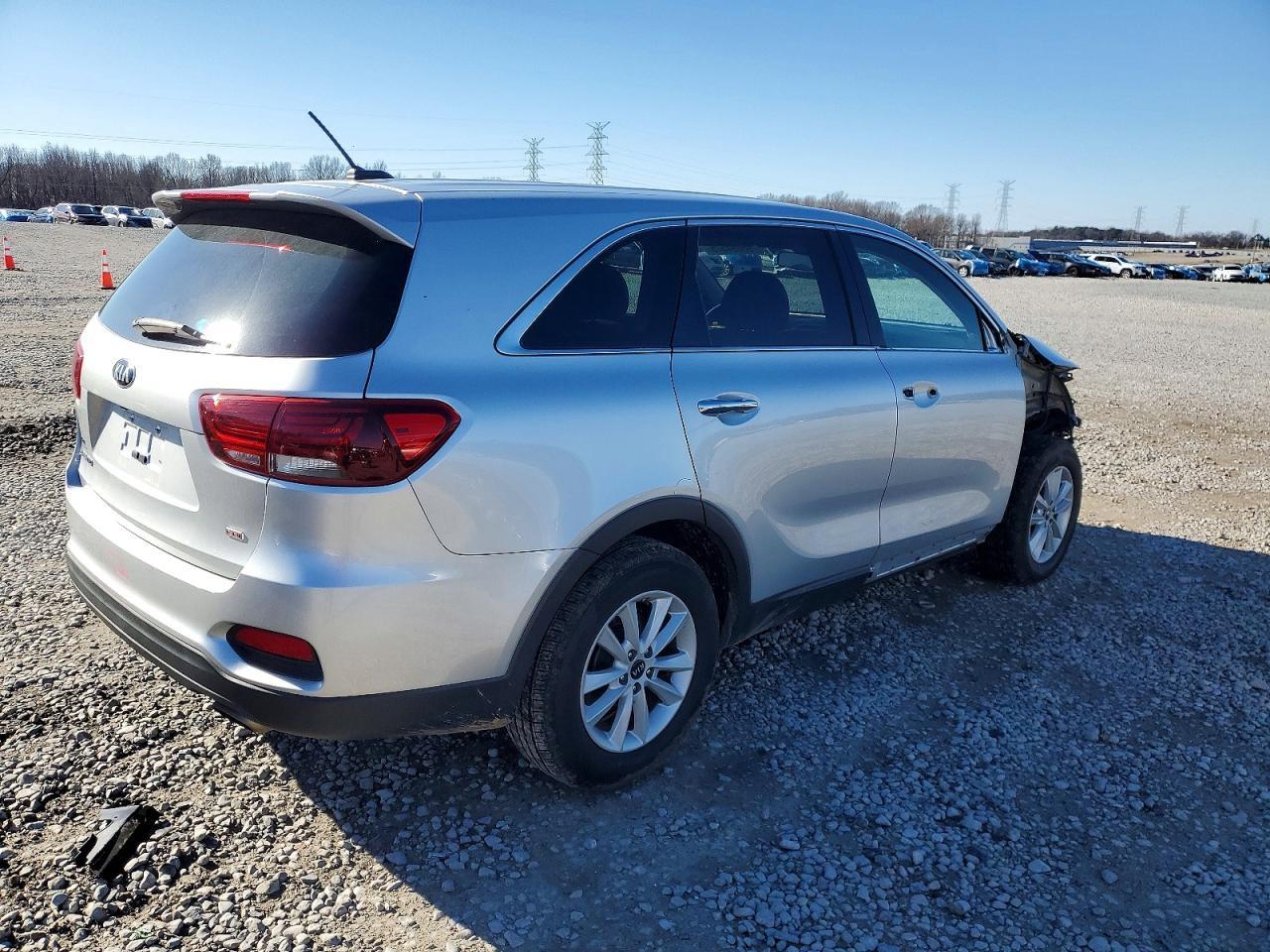 2020 Kia Sorento L - Фото 3