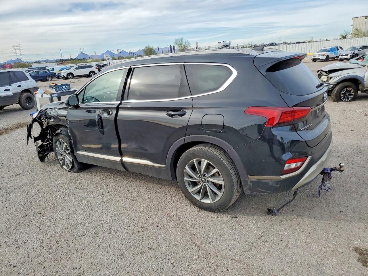 2019 Hyundai Santa Fe Sel - Фото 2