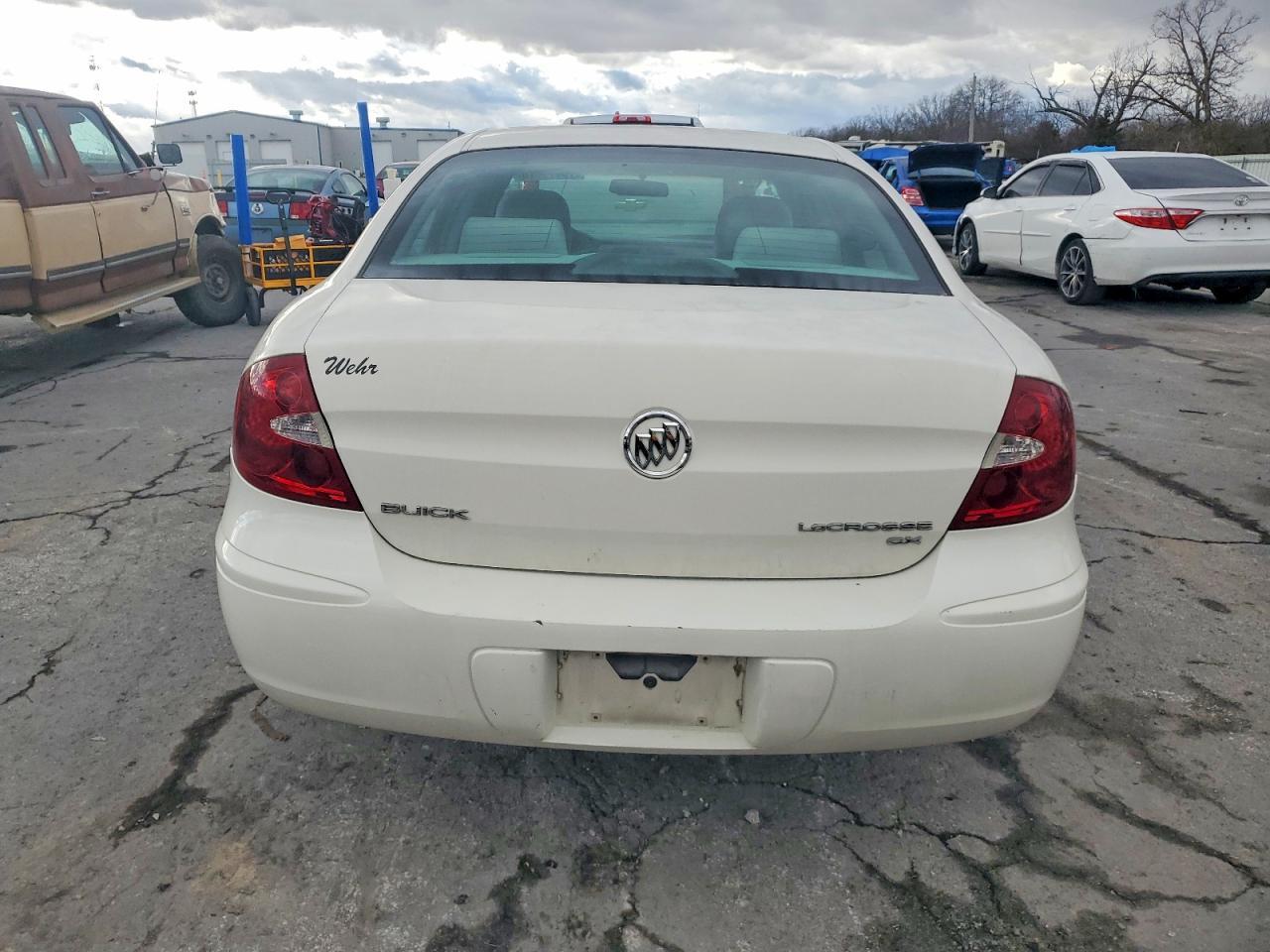 2007 Buick Lacrosse Cx - Image 6