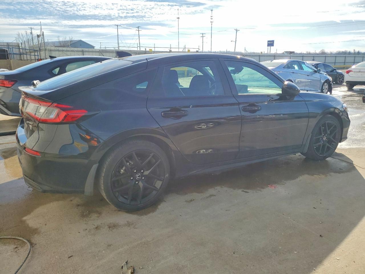 2025 Honda Civic Sport - Фото 3