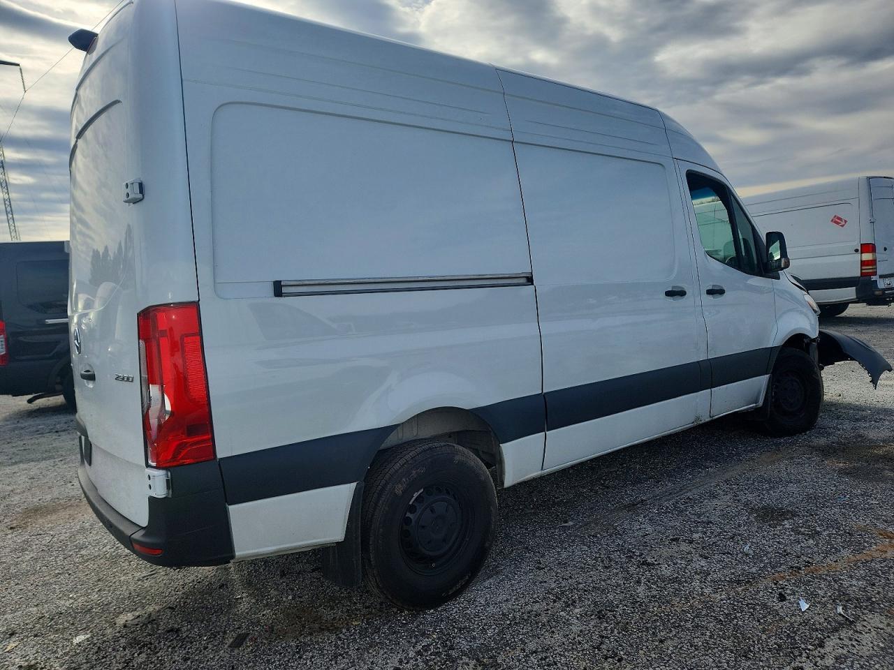 2025 Mercedes Benz Sprinter Delivery Van - Фото 3