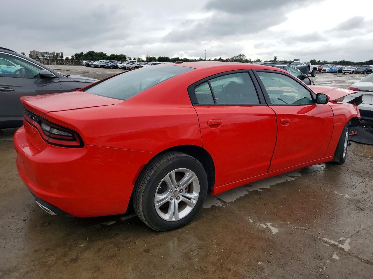 2022 Dodge Charger Sxt - Фото 3