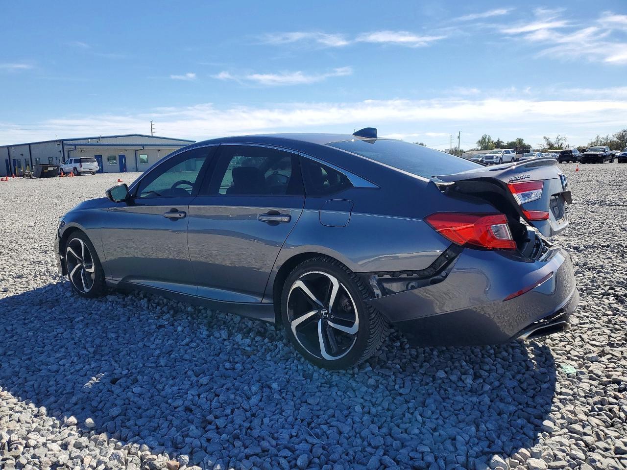 2020 Honda Accord Sport - Image 2