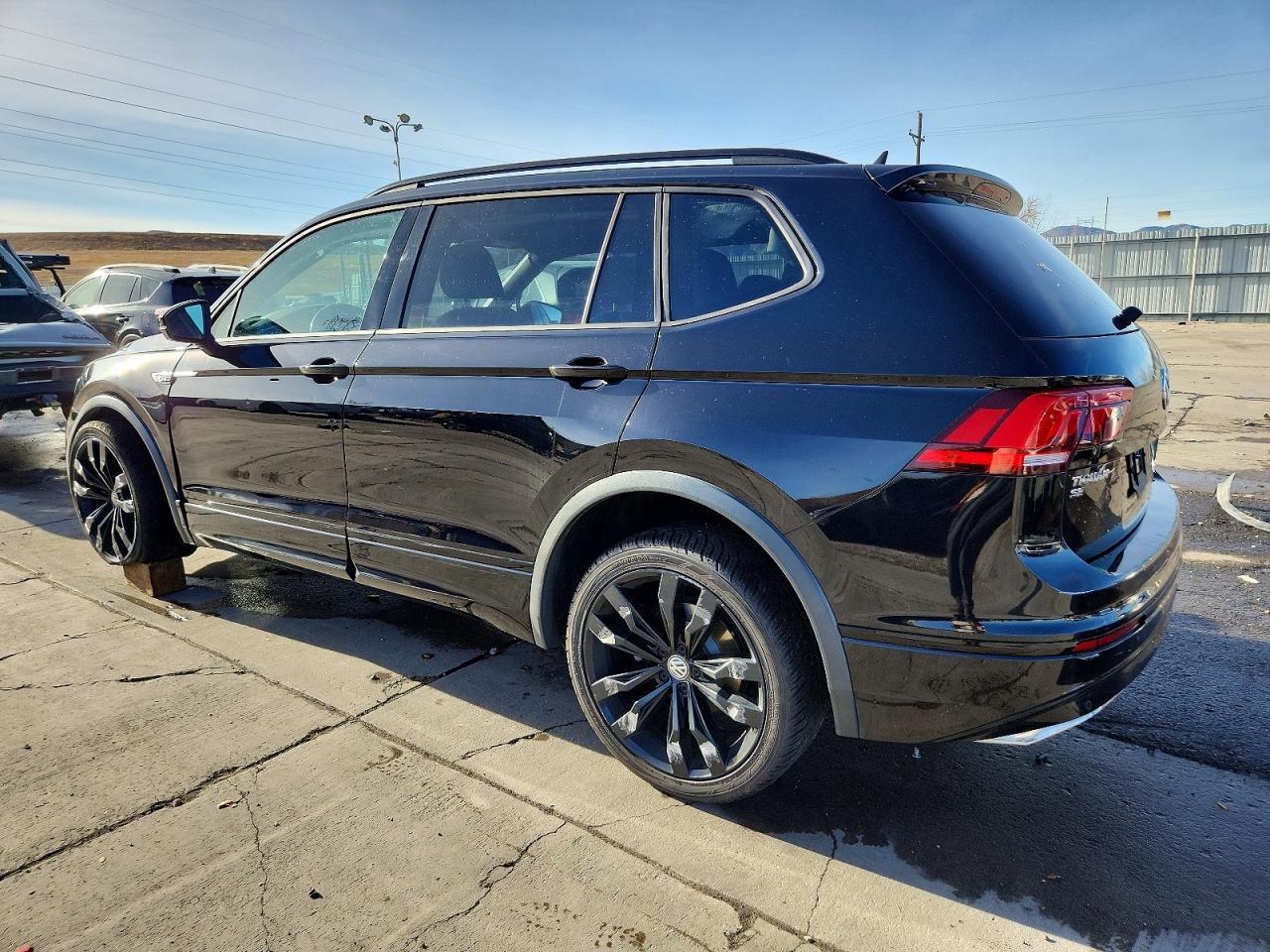 2020 Volkswagen Tiguan Se - Фото 2