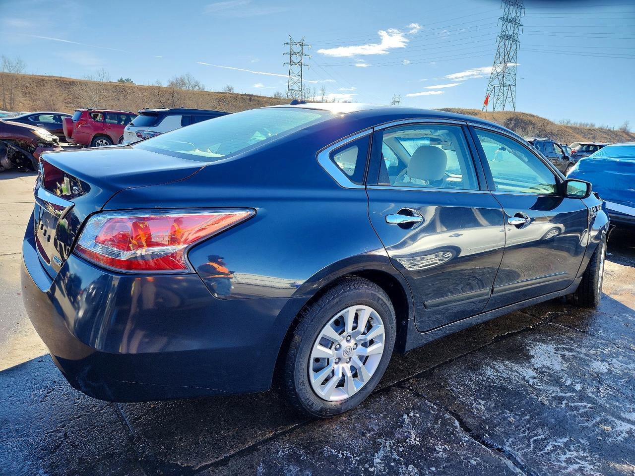2014 Nissan Altima 2.5 - Image 3