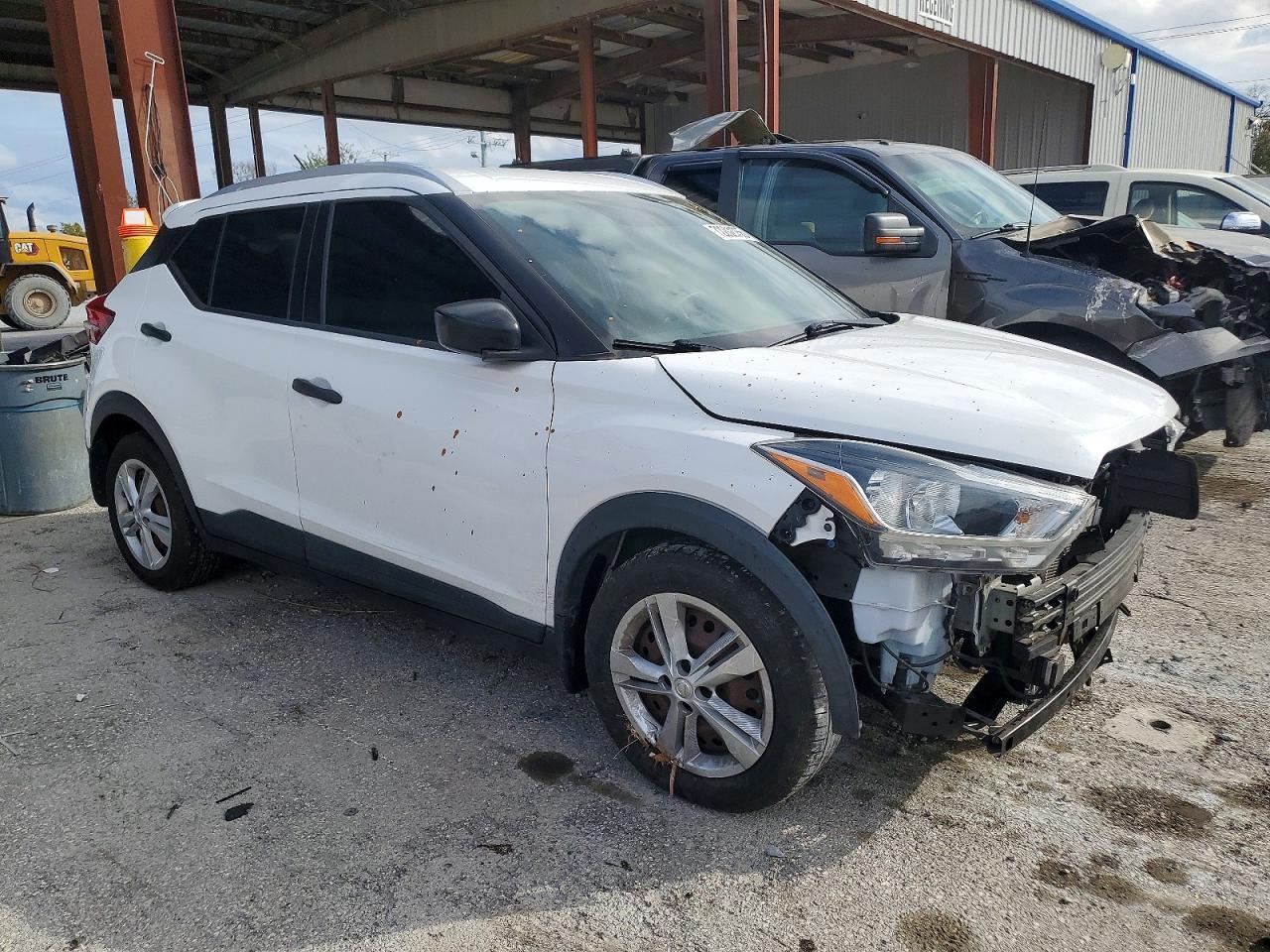 2019 Nissan Kicks S - Фото 4