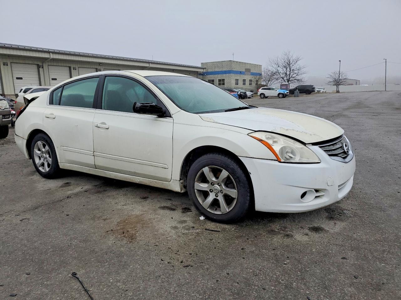 2010 Nissan Altima Base - Фото 4