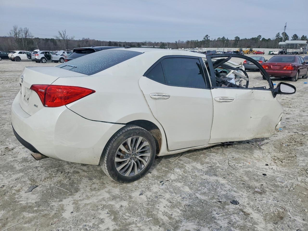 2019 Toyota Corolla L - Фото 3
