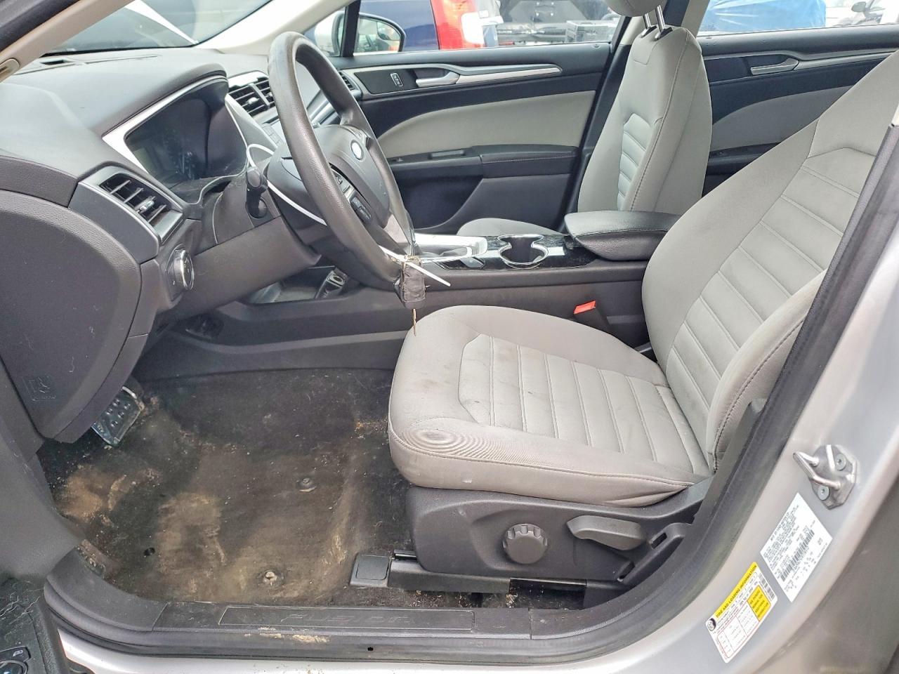 2015 Ford Fusion S - Фото 7