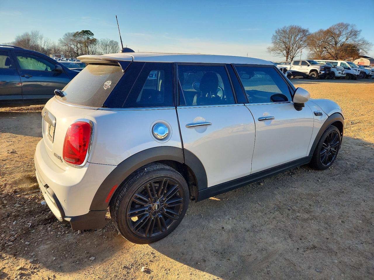 2023 Mini Cooper S - Фото 3