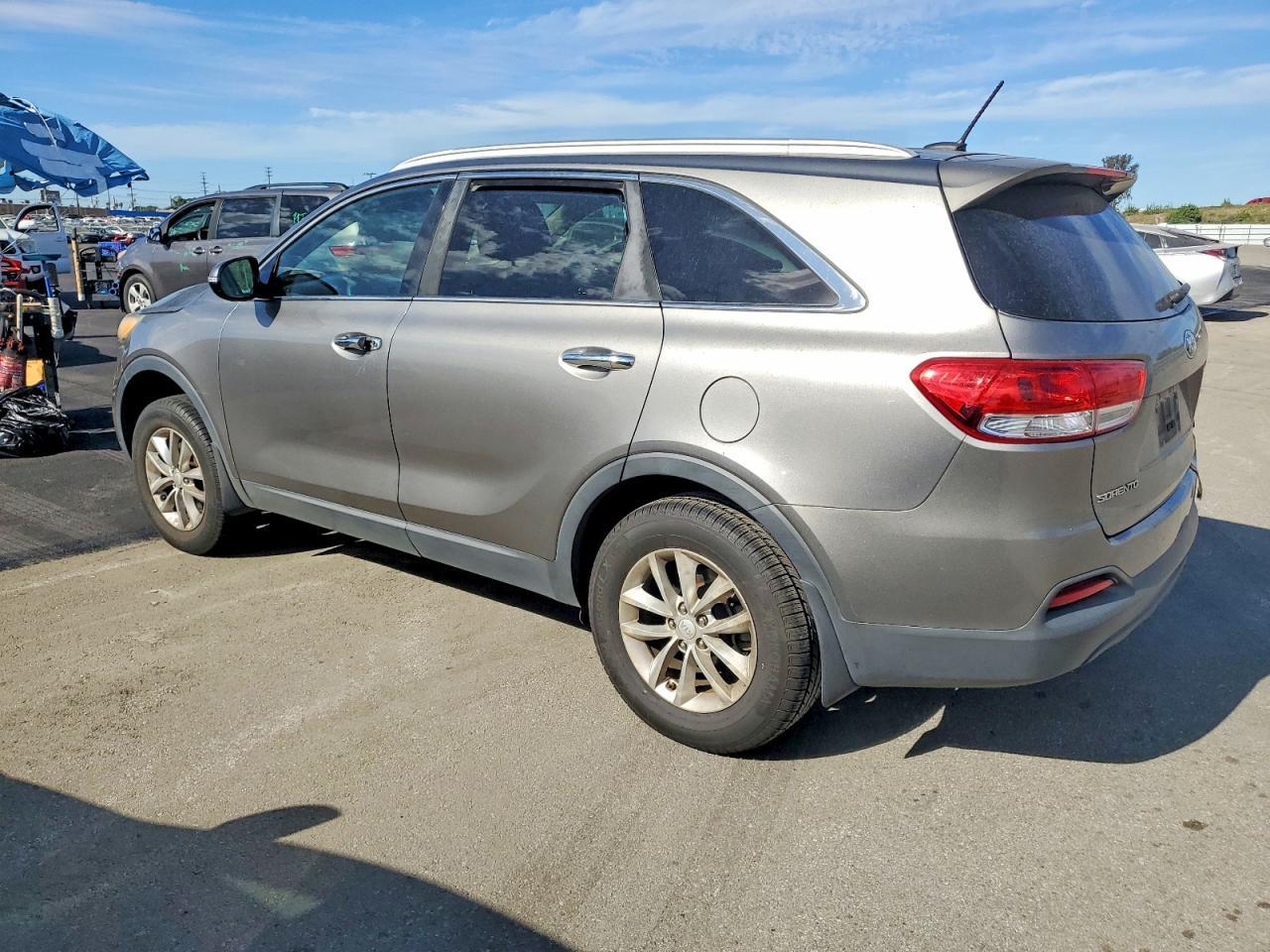 2016 Kia Sorento Lx - Фото 2