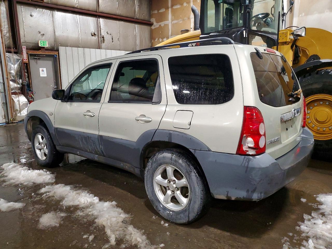 2006 Mazda Tribute I - Image 2