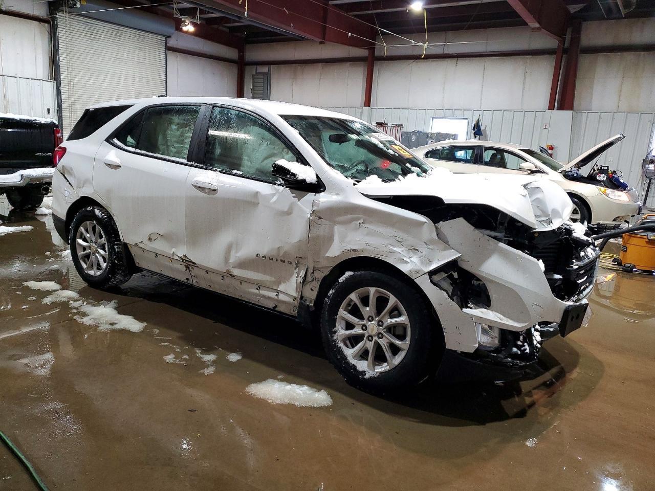 2021 Chevrolet Equinox Ls - Фото 4