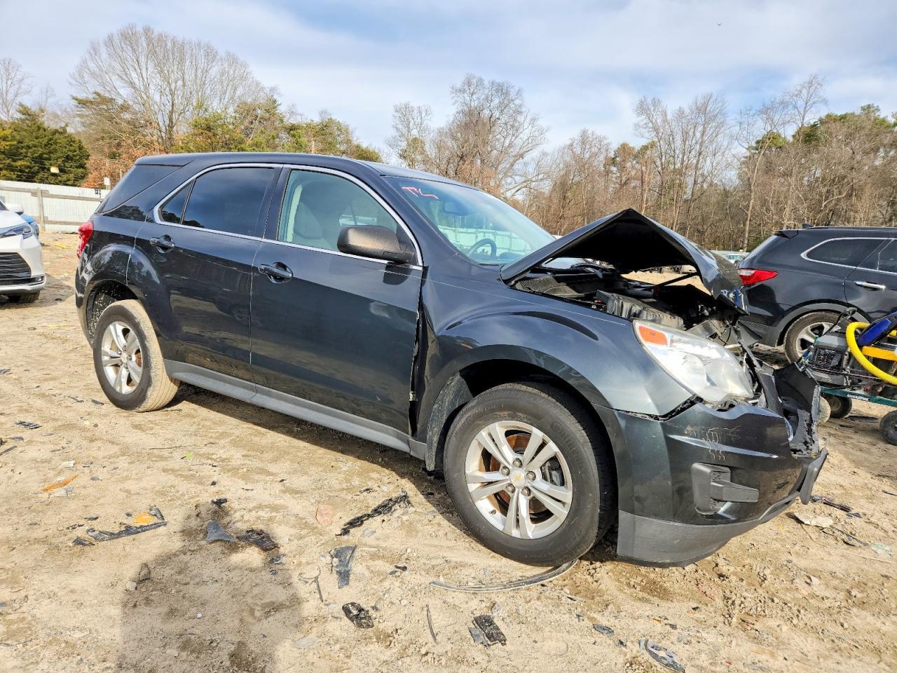 2014 Chevrolet Equinox Ls - Image 4
