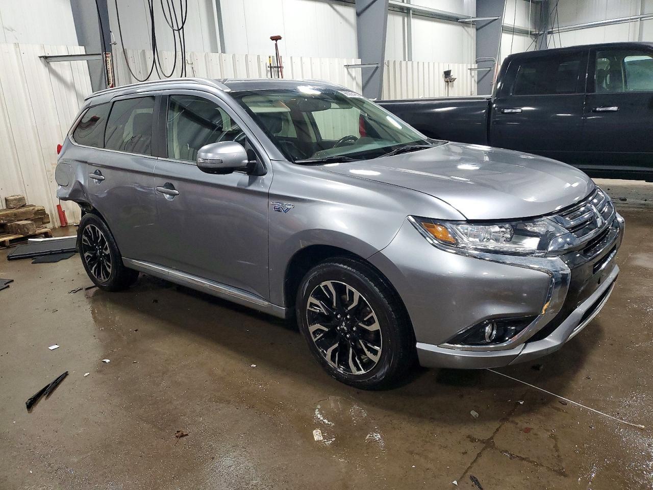 2018 Mitsubishi Outlander Se - Фото 4