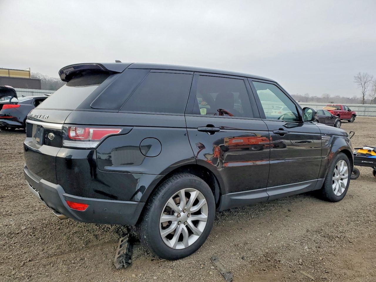 2016 Land Rover Range Rover Sport Hse - Image 3