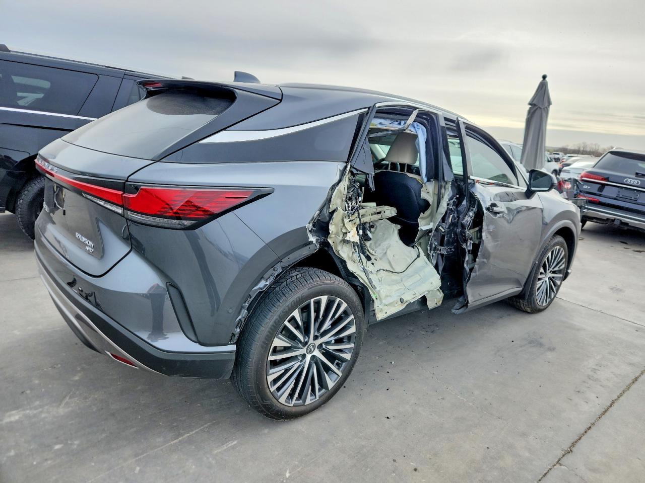 2026 Lexus Rx 350 - Image 3