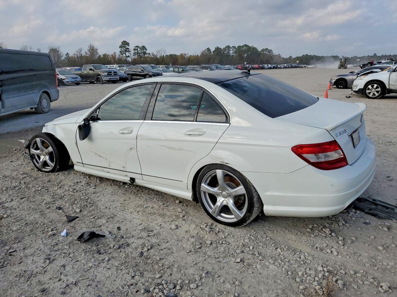 2008 Mercedes-Benz C 300 - Фото 2