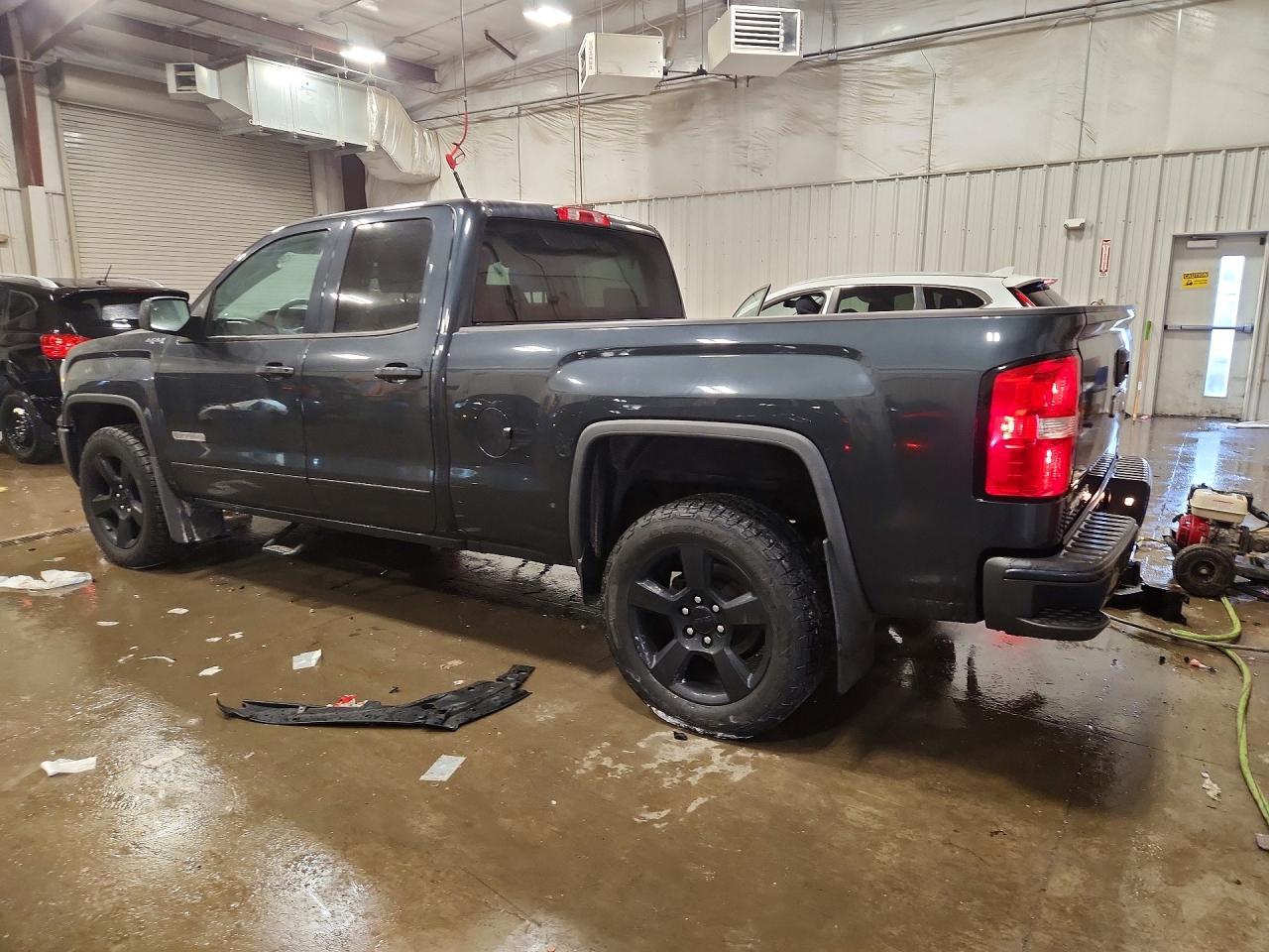 2017 GMC Sierra K1500 - Image 2