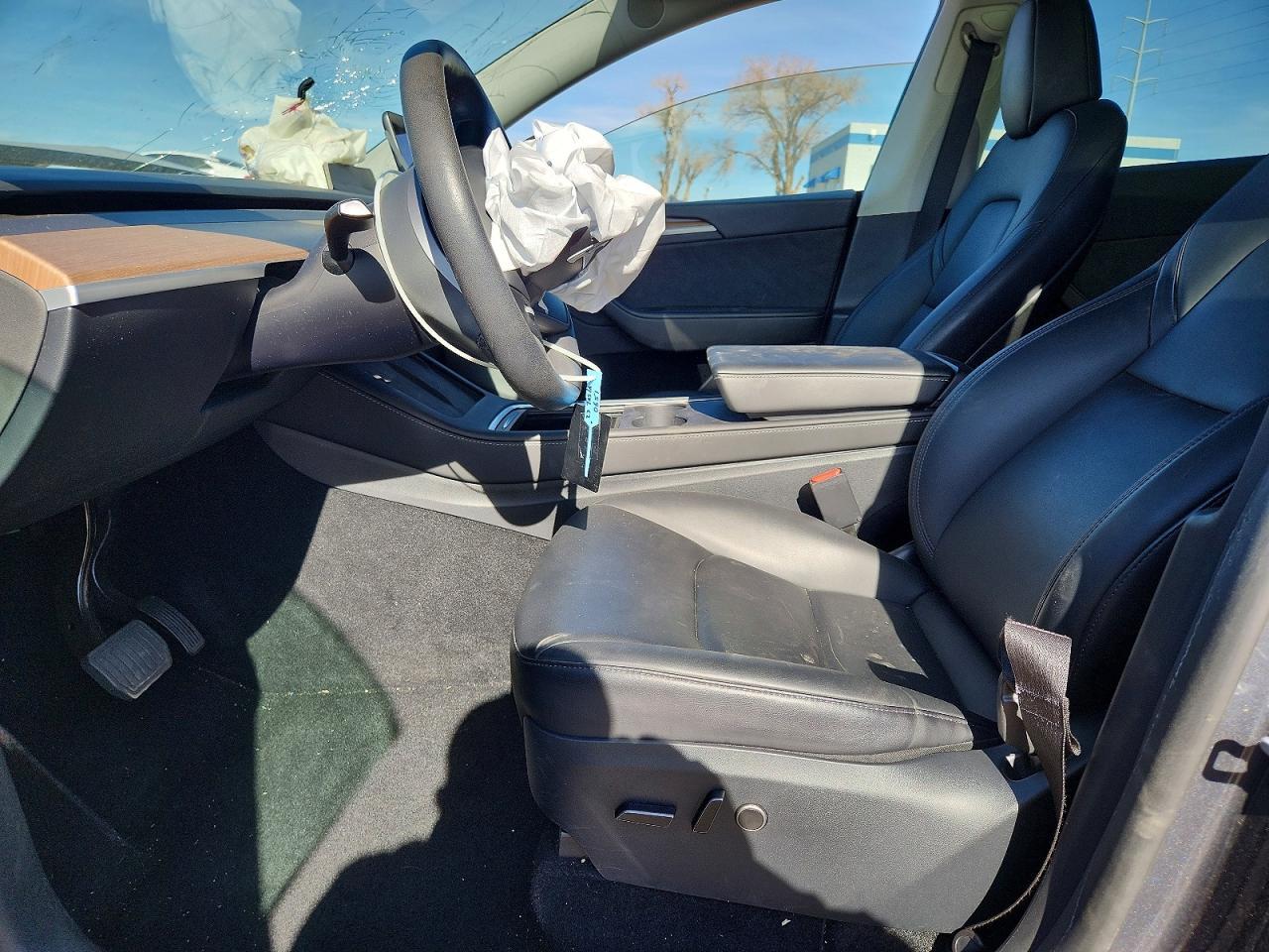 2023 Tesla Model Y - Image 7