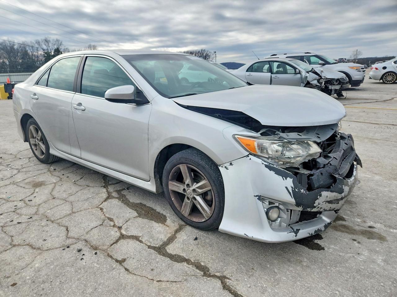 2012 Toyota Camry Se - Image 4