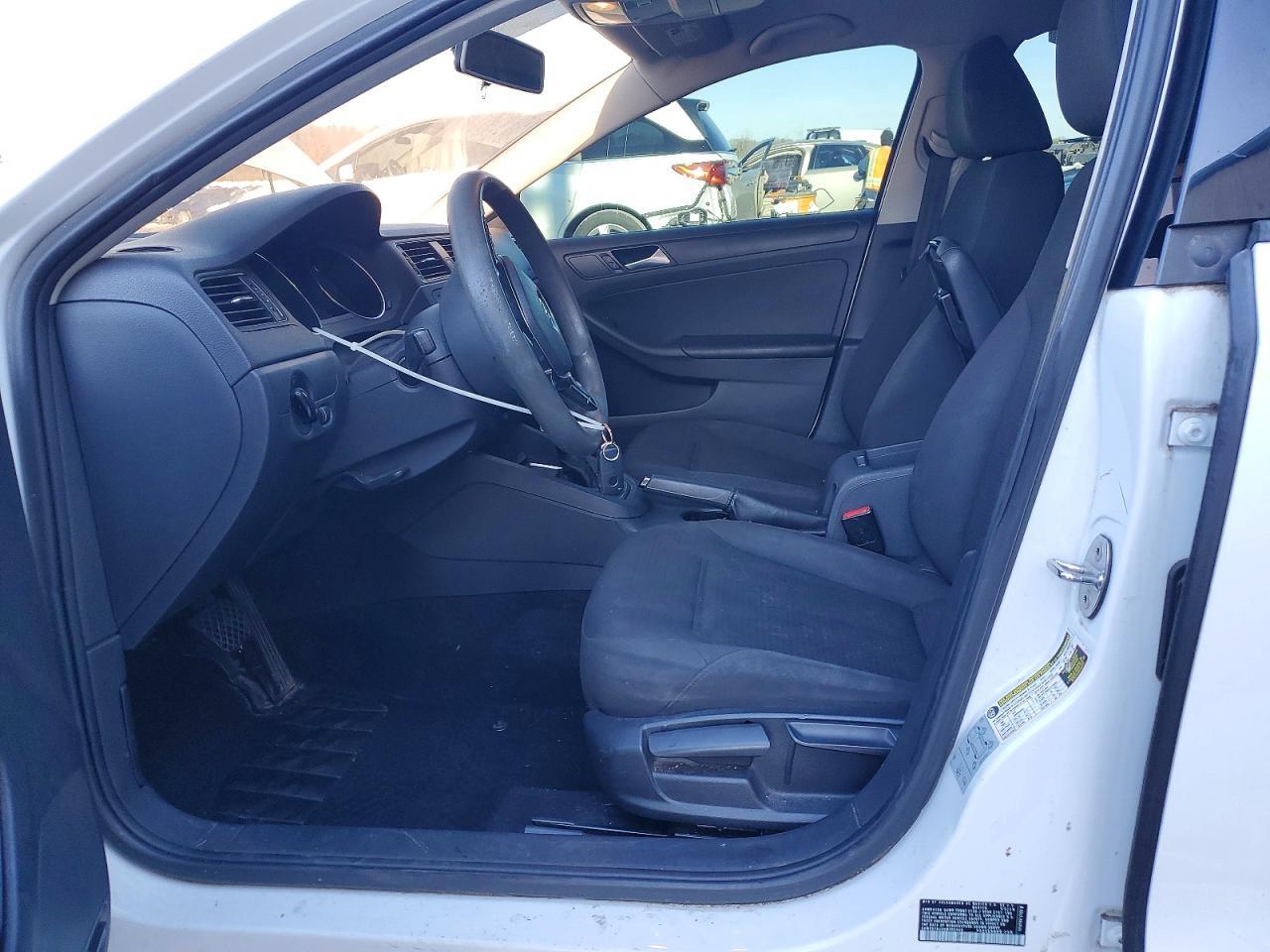 2016 Volkswagen Jetta S - Image 7