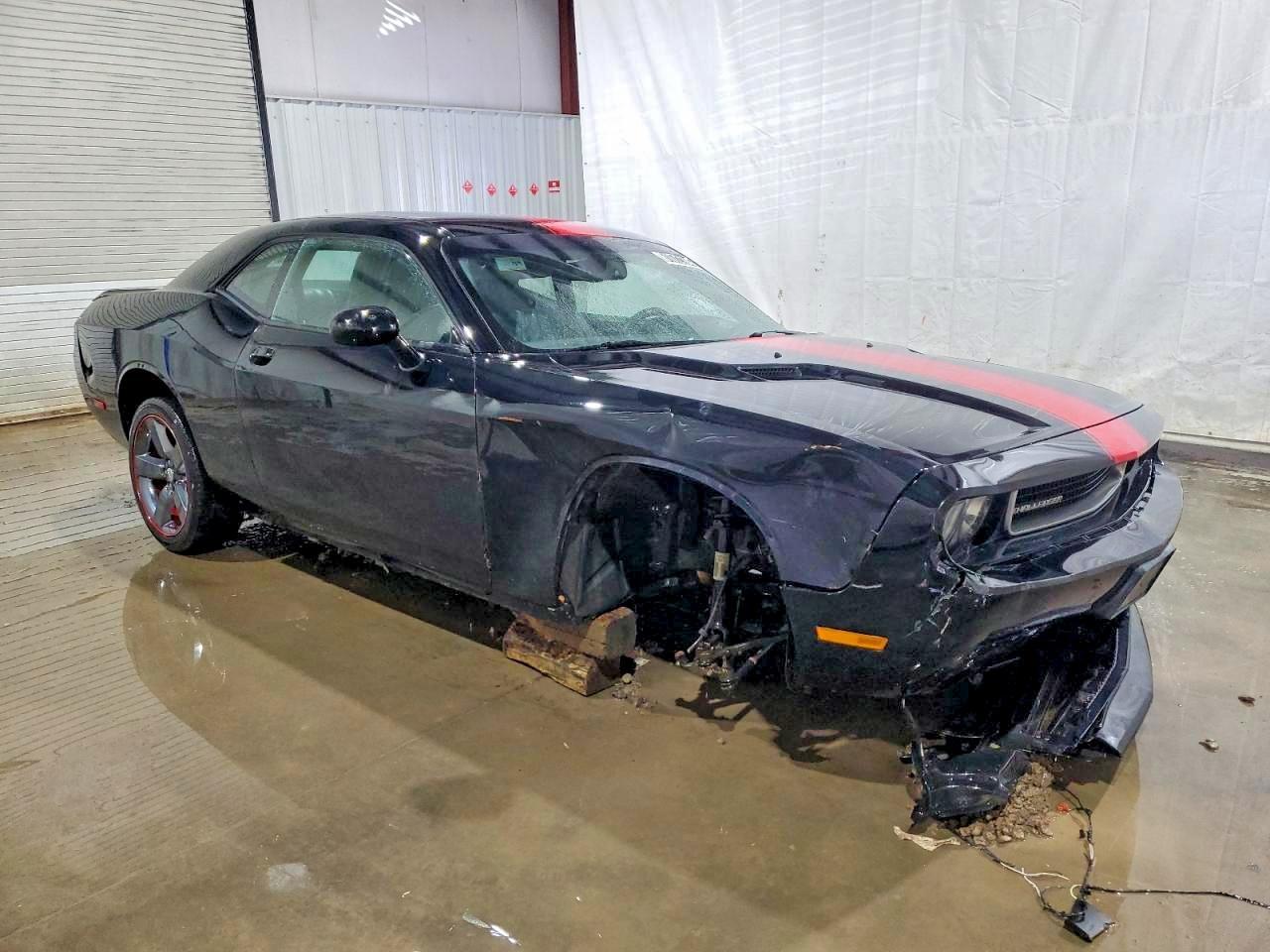 2014 Dodge Challenger Sxt - Image 4