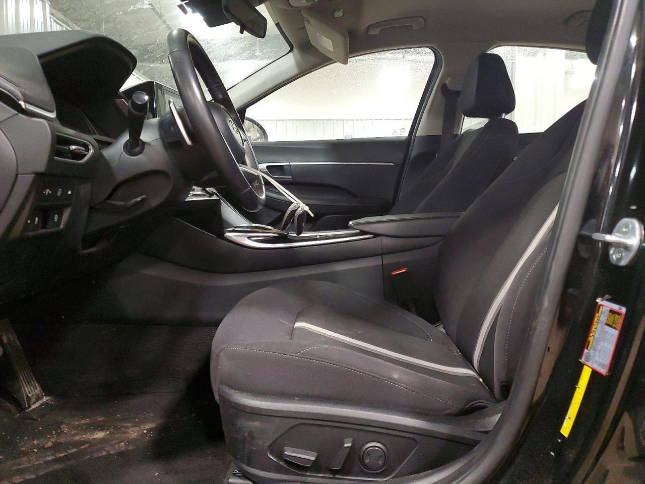 2022 Hyundai Sonata Hybrid - Image 7