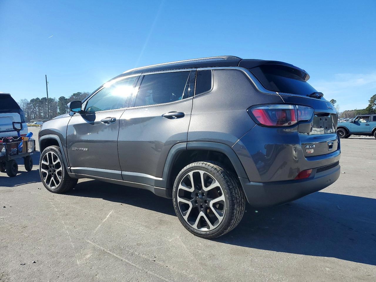 2019 Jeep Compass Limited - Фото 2