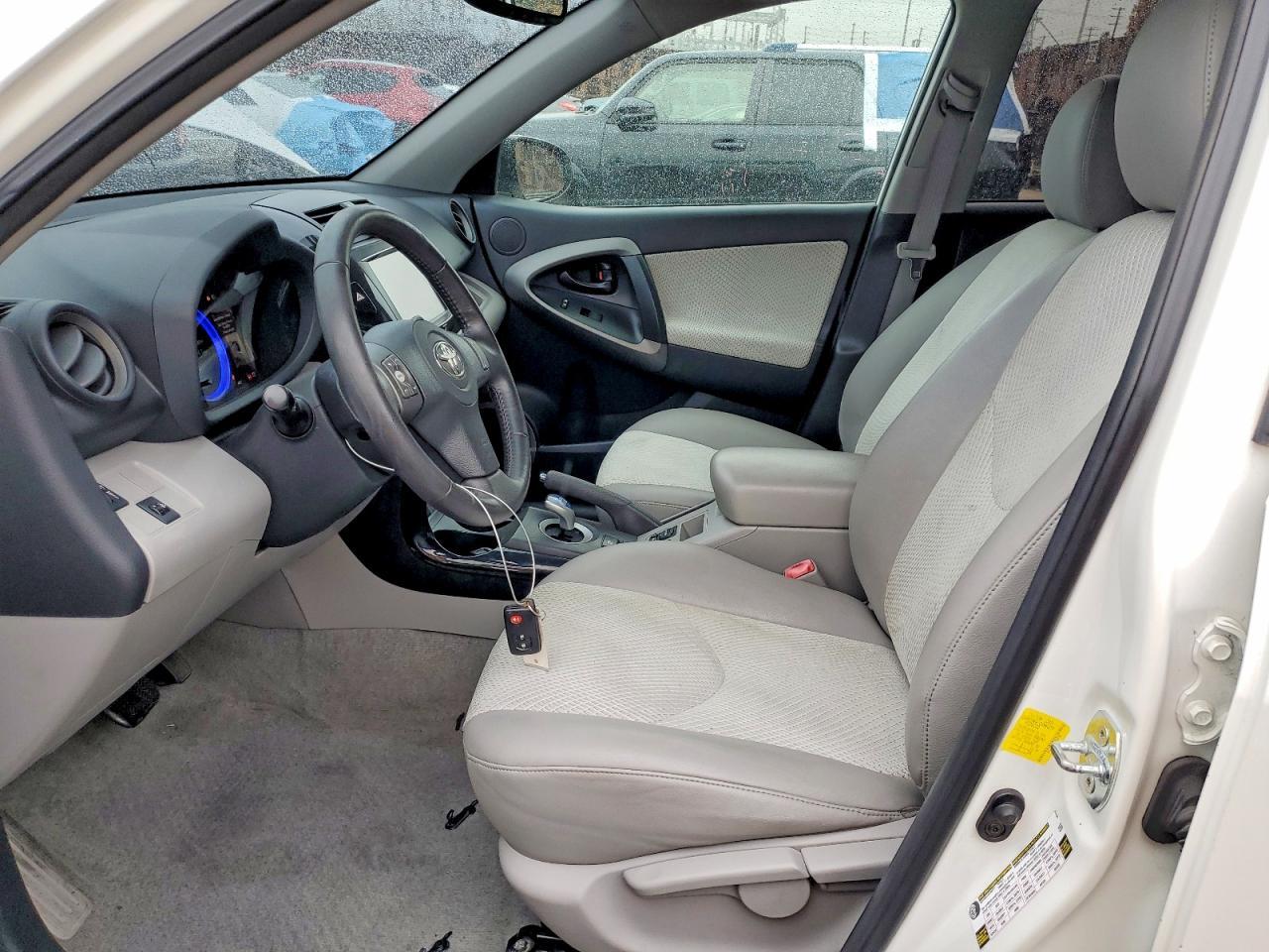 2013 Toyota Rav4 Ev - Image 7