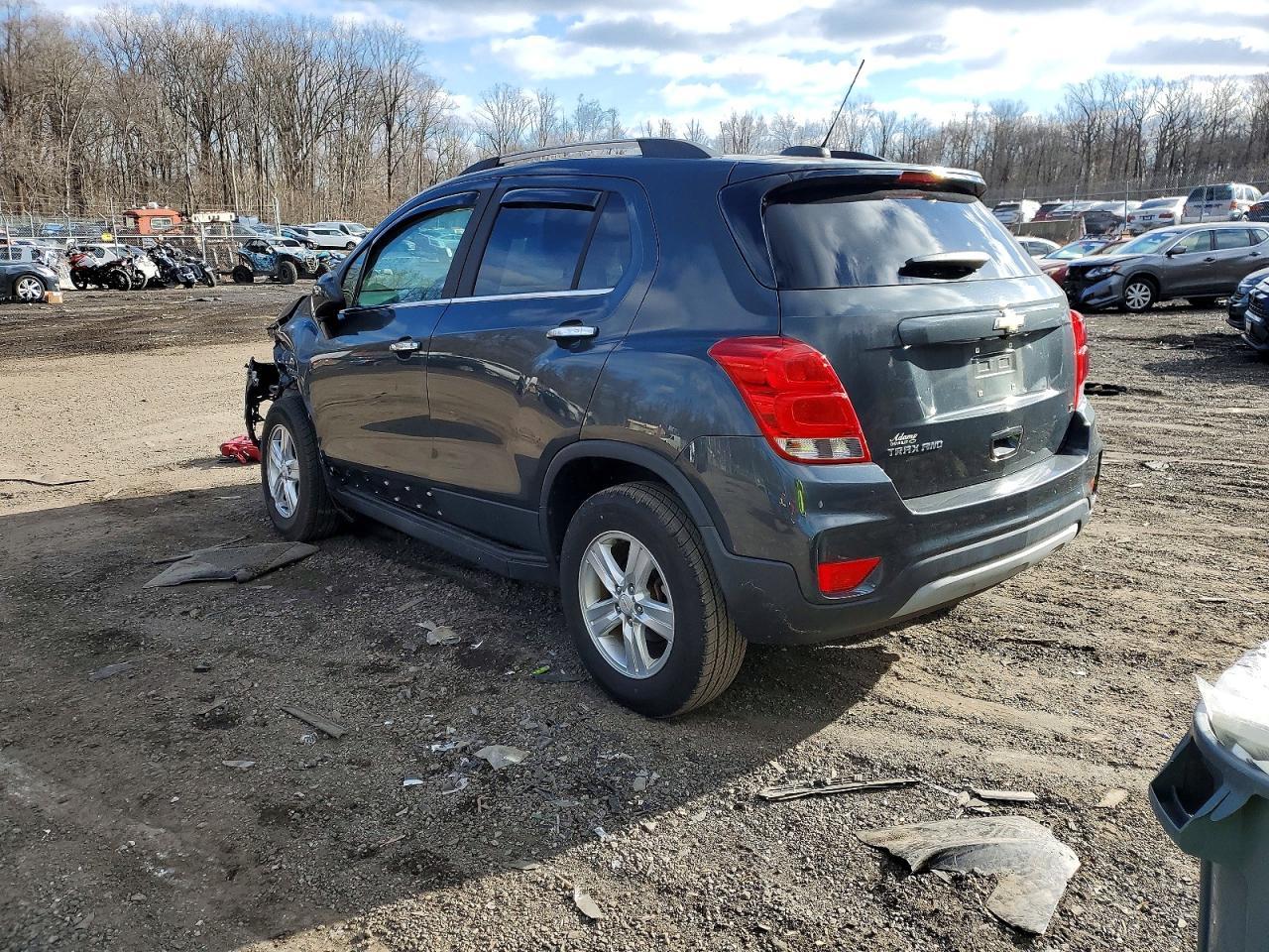 2018 Chevrolet Trax 1Lt - Image 2