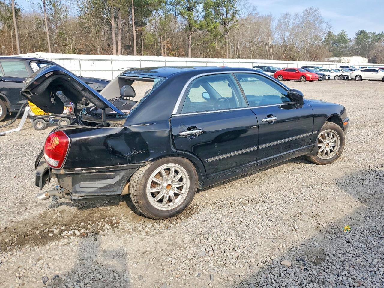 2002 Hyundai Xg350 Base - Image 3