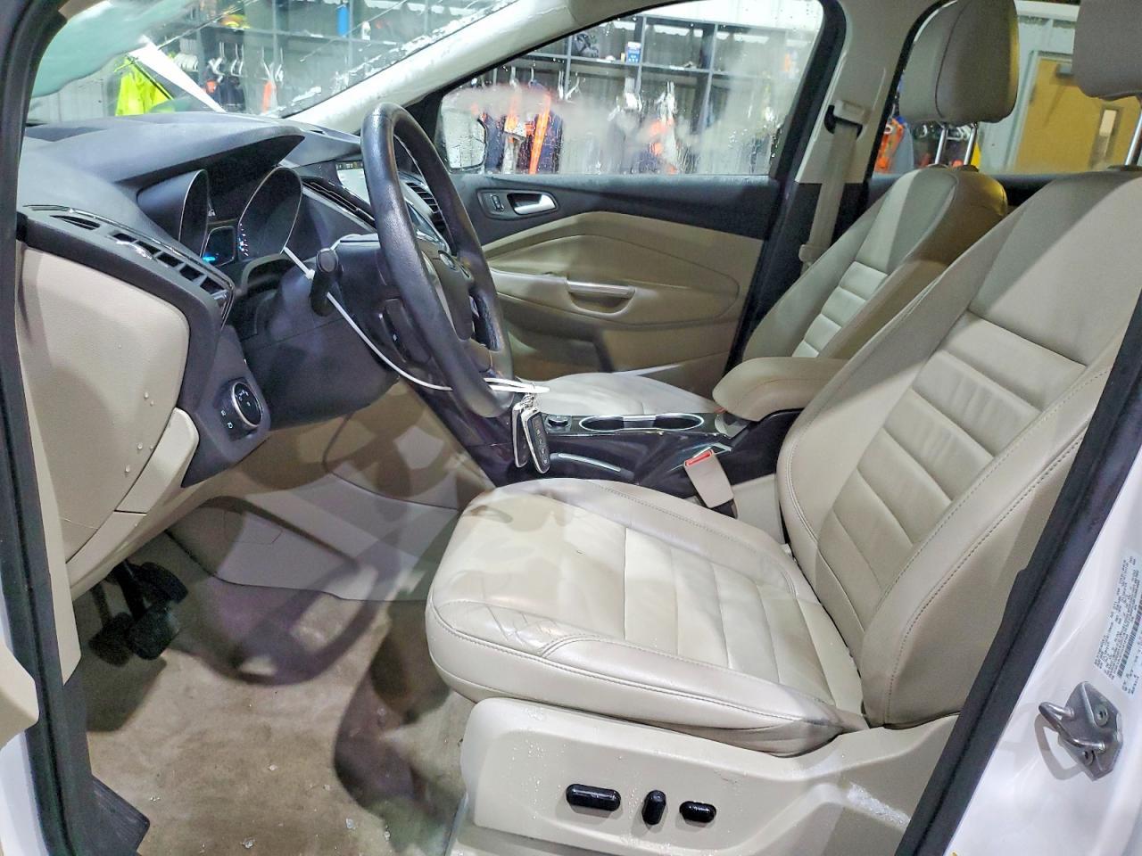 2016 Ford Escape Titanium - Фото 7