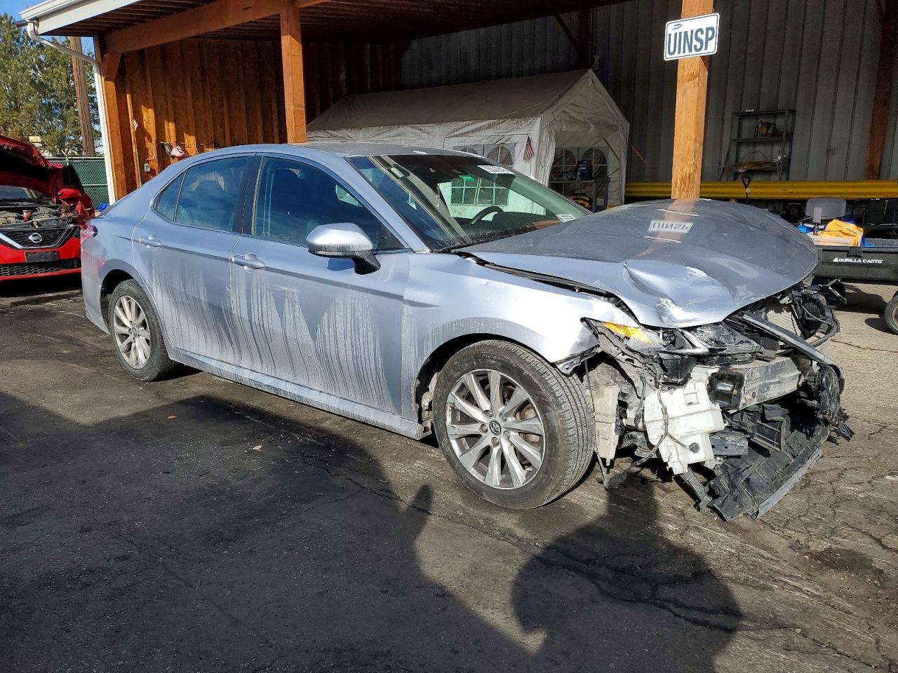 2018 Toyota Camry Le - Фото 4