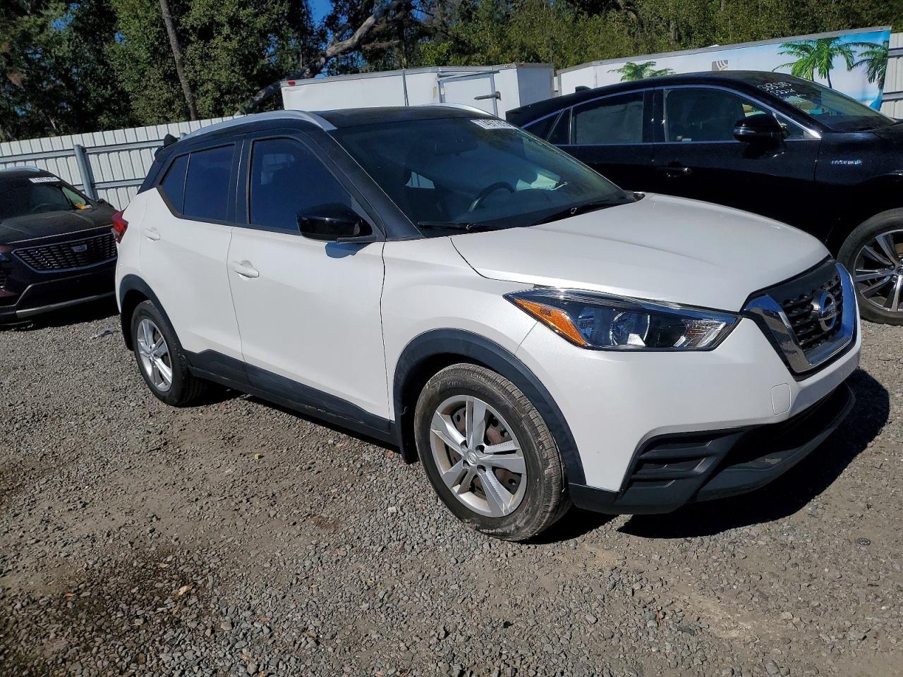 2019 Nissan Kicks S - Фото 4