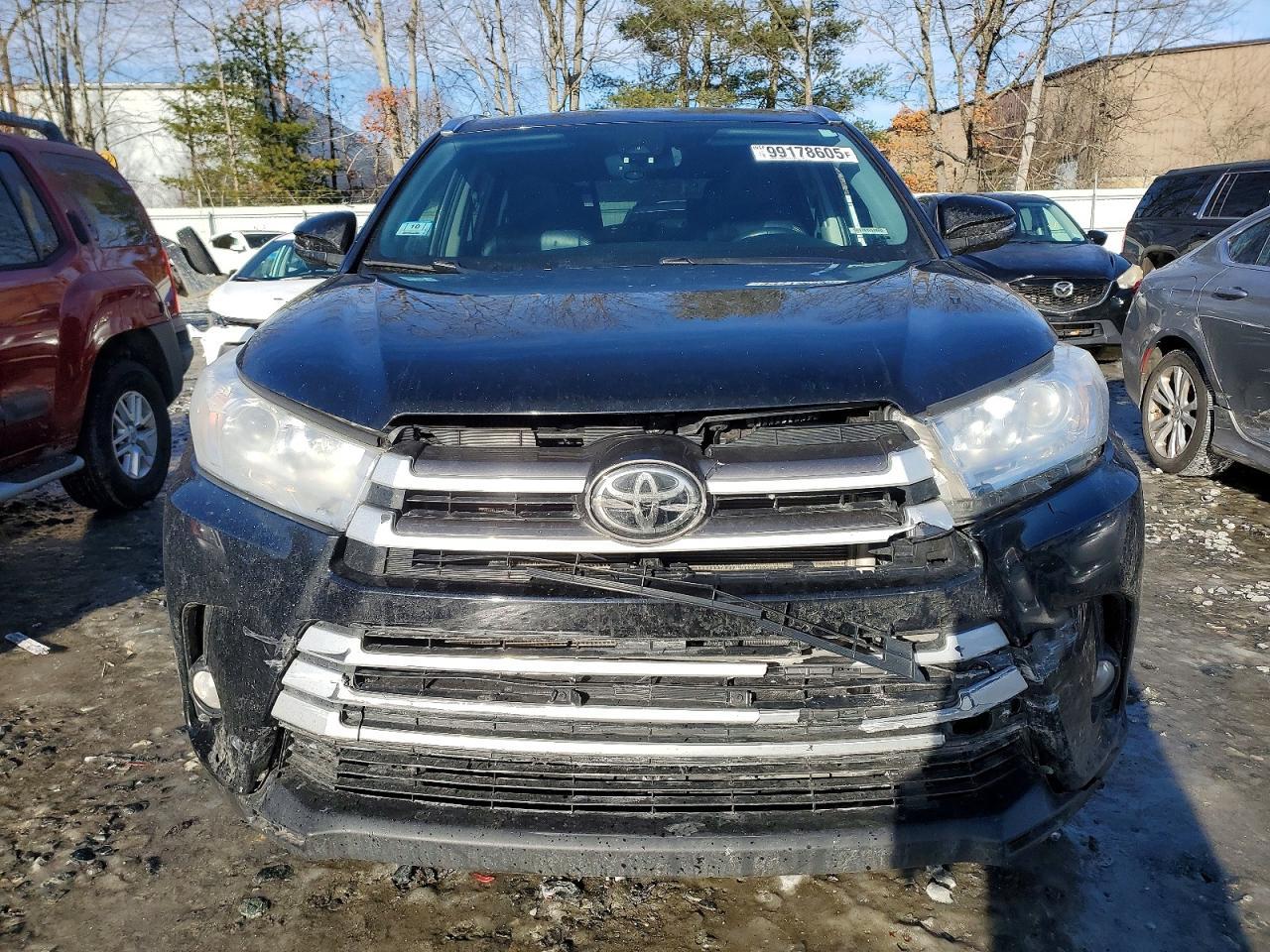 2019 Toyota Highlander Se - Фото 5