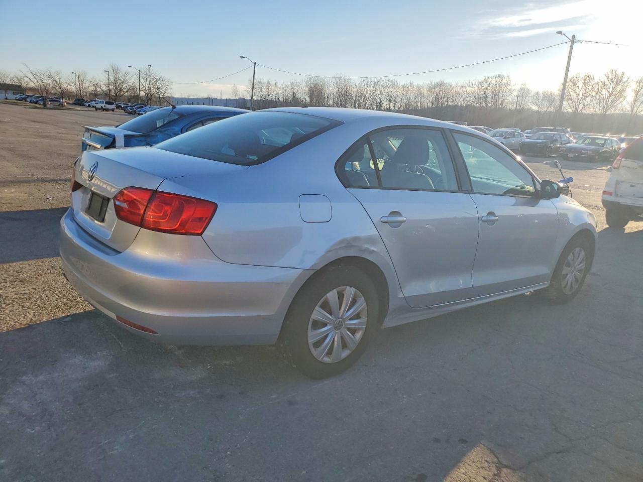 2014 Volkswagen Jetta Base - Image 3