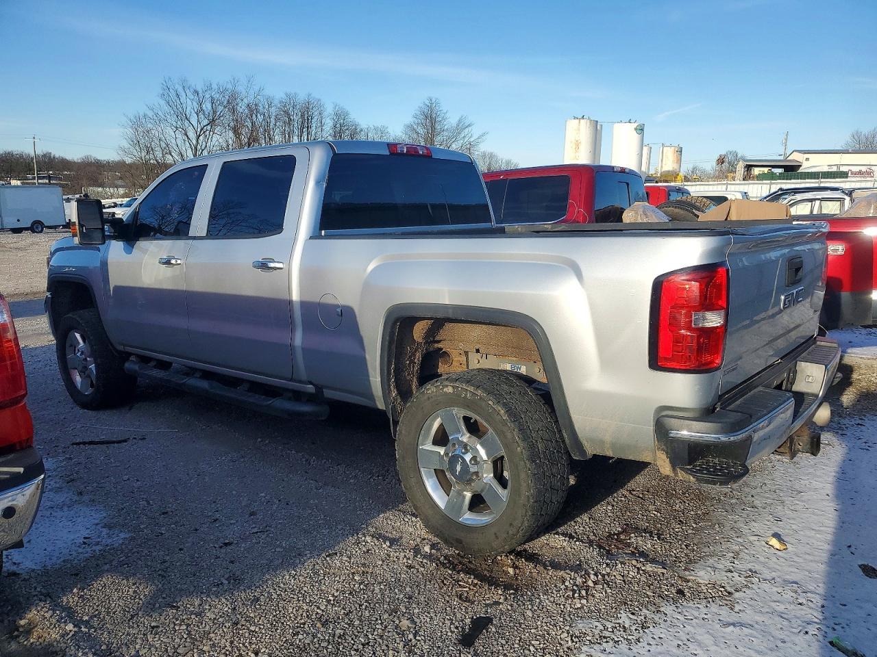 2017 GMC Sierra K2500 Heavy Duty - Фото 2