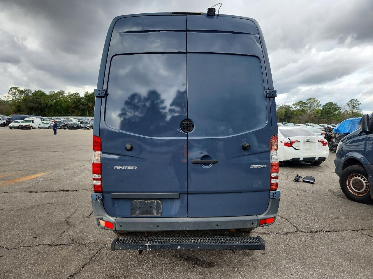 2018 Mercedes-Benz Sprinter 2500 - Фото 6