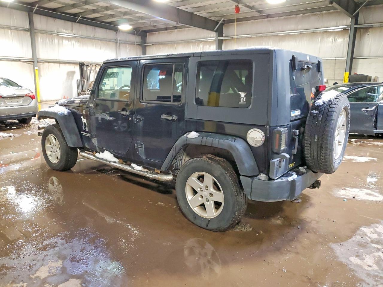 2009 Jeep Wrangler Unlimited X - Image 2