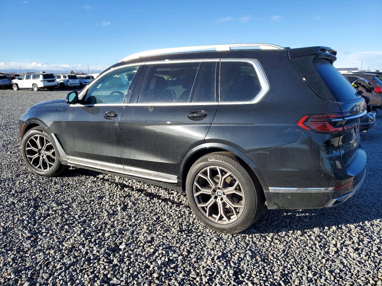 2024 BMW X7 xDrive40I - Image 2