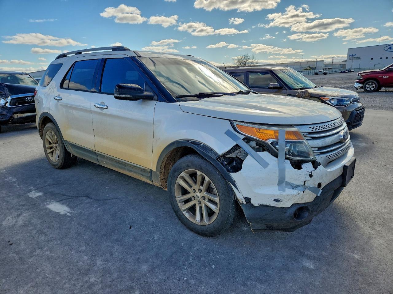 2015 Ford Explorer Xlt - Фото 4
