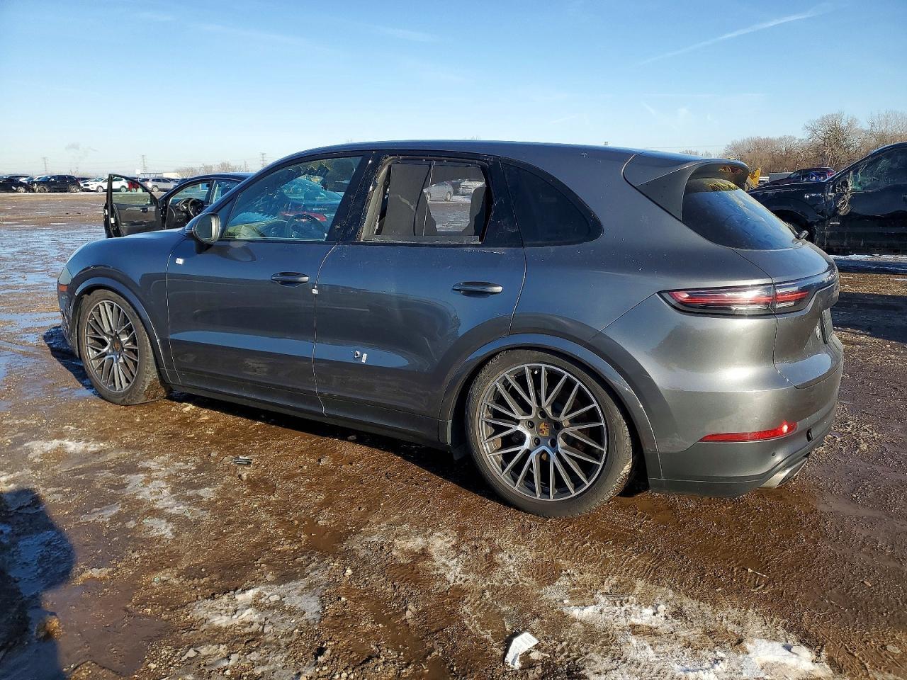 2020 Porsche Cayenne - Image 2