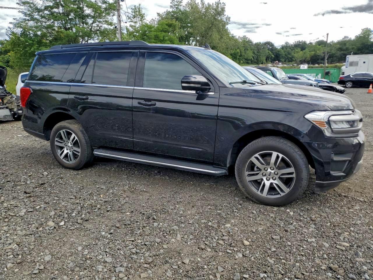 2023 Ford Expedition Xlt - Фото 4